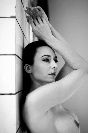 Full leaked Lithuanian girls page private onlyfans photo