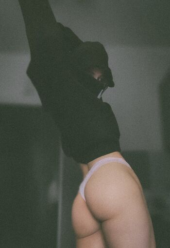 Full leaked Lithuanian girls private onlyfans photo