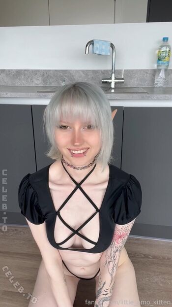 Full leaked Little emo kitten page private onlyfans photo