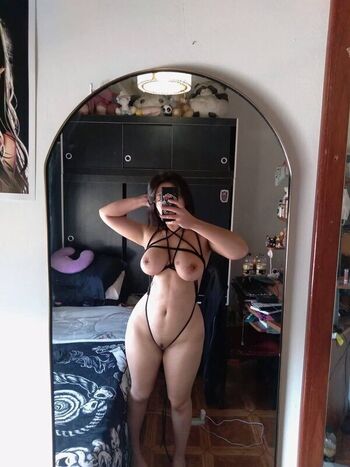Full leaked Little glonk private onlyfans photo