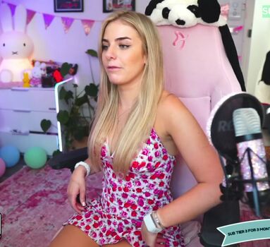 Full leaked Littlebunny x private onlyfans photo