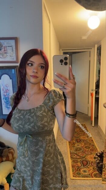 Full leaked Littledaisybby  page private onlyfans photo