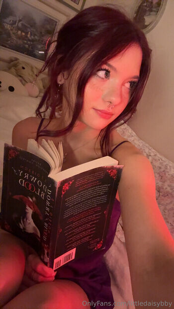 Full leaked Littledaisybby  page private onlyfans photo