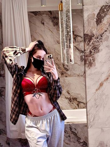 Full leaked Littlemadness private onlyfans photo