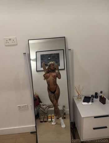 Full leaked Littlemissloon page private onlyfans photo