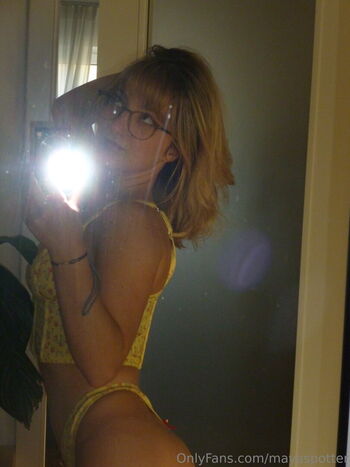 Full leaked Littlexayah private onlyfans photo
