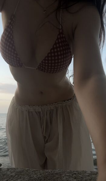 Full leaked Liv littlelivbug private onlyfans photo