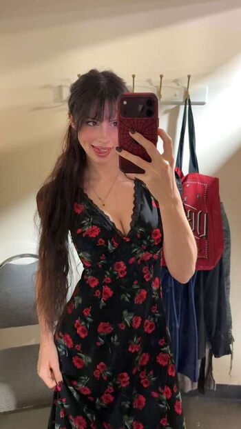 Full leaked Liv littlelivbug private onlyfans photo