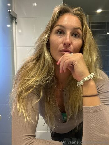 Full leaked Liv macdonald private onlyfans photo