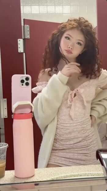 Full leaked Livia paige page private onlyfans photo