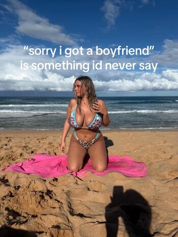 Full leaked Livjoneszz private onlyfans photo