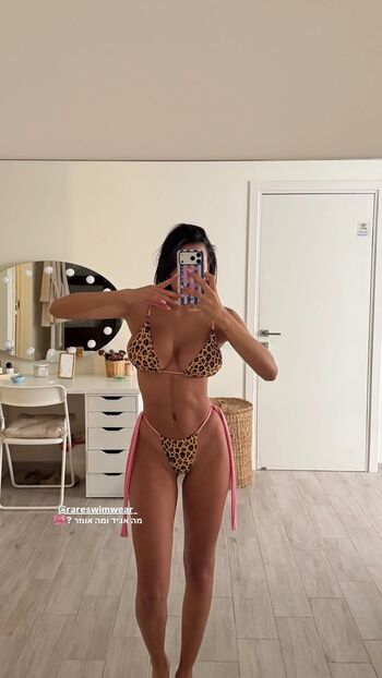 Full leaked Liyamizrahii page private onlyfans photo