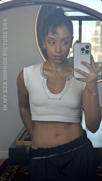 Full leaked Liza koshy private onlyfans photo
