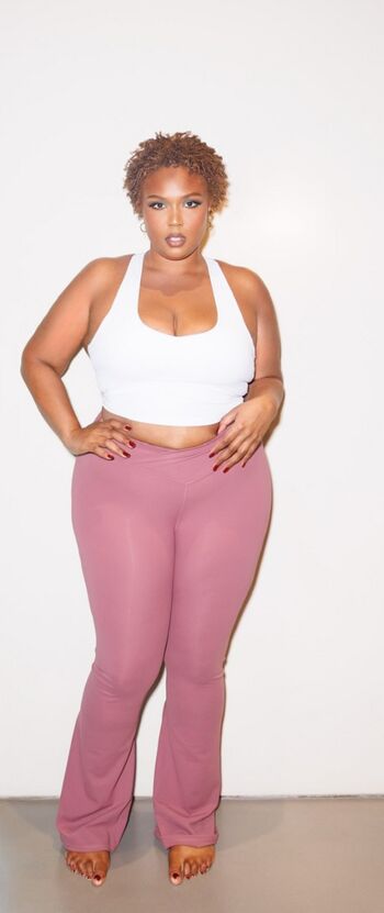 Full leaked Lizzo private onlyfans photo