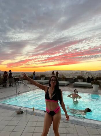 Full leaked Lizzywurst private onlyfans photo