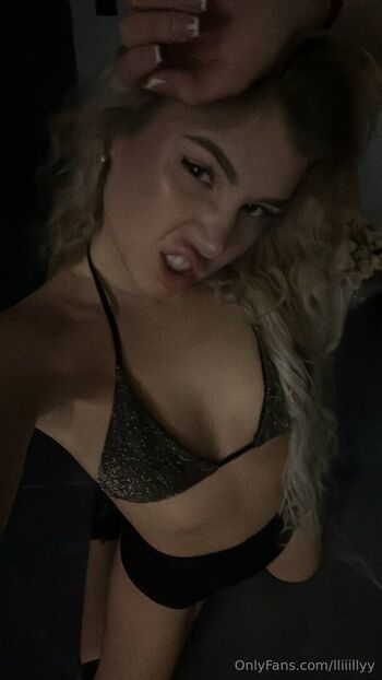 lliiillyy
