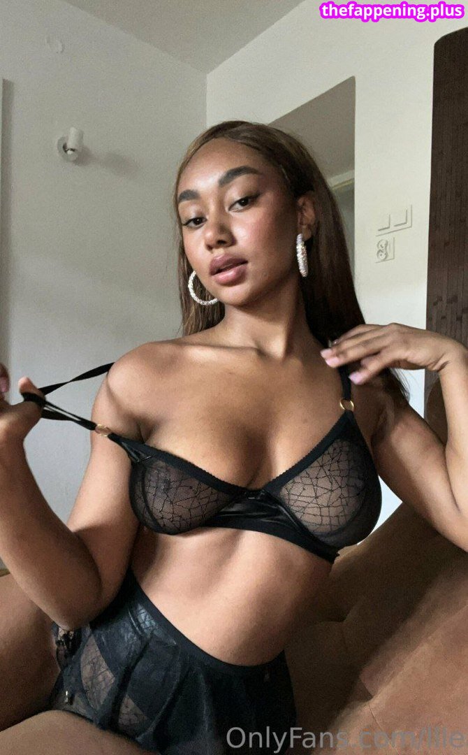 elizabeth anorue / llleasy / llleasy_ 누드 OnlyFans 사진 #19