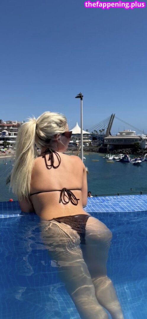 Corey & Llorenna / Llorenna Hodgkinson / corey-and-llorenna / popular Photo OnlyFans Nu #17