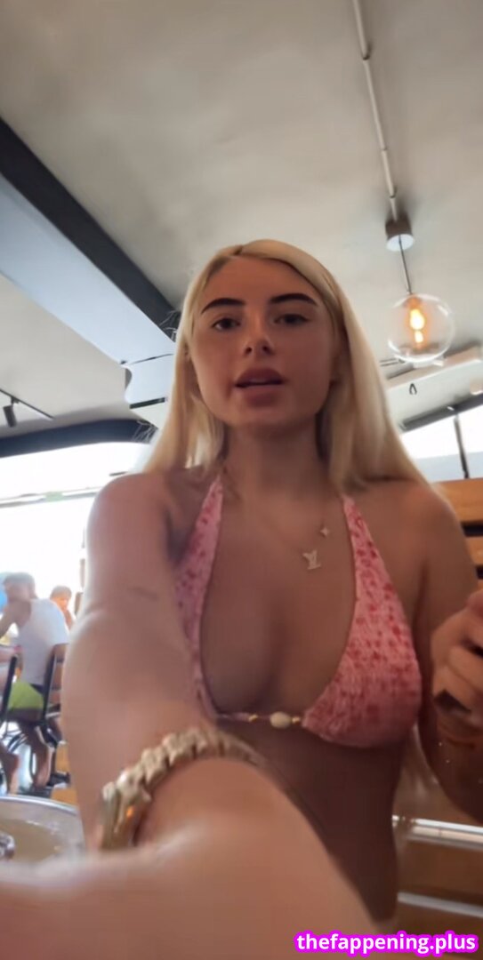 Corey & Llorenna / Llorenna Hodgkinson / corey-and-llorenna / popular 누드 OnlyFans 사진 #25