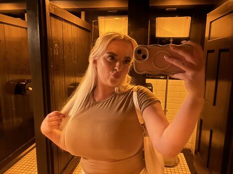 Full leaked Lnrclr private onlyfans photo