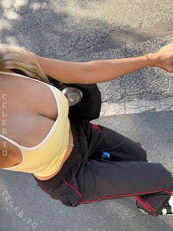 Full leaked Loenihadi page private onlyfans photo