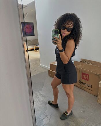 Full leaked Logan browning private onlyfans photo