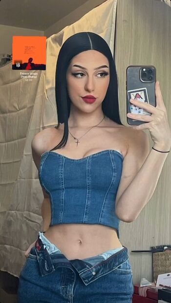 Full leaked Lola clr private onlyfans photo
