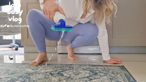 Full leaked Lola cosy private onlyfans photo