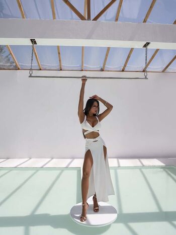 Full leaked Lola kimchi private onlyfans photo