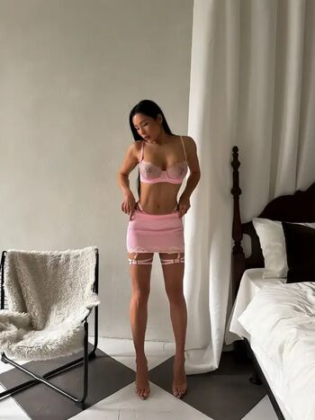 Full leaked Lola kimchi private onlyfans photo