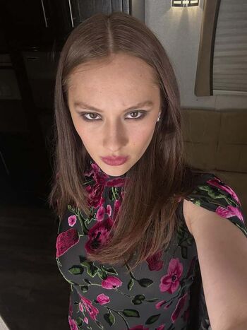 Full leaked Lola tung private onlyfans photo