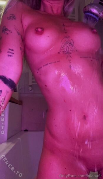 Full leaked Lolaaafit private onlyfans photo