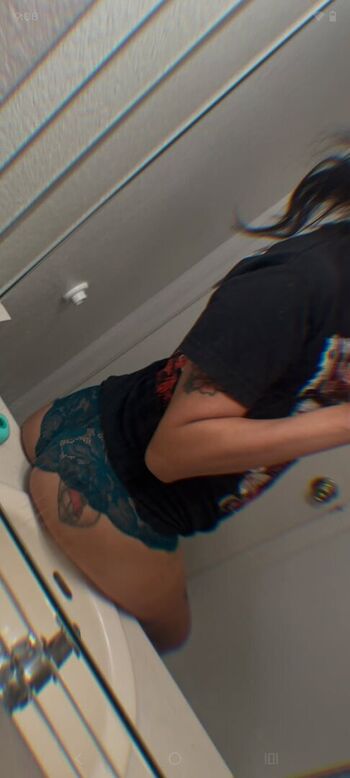 Full leaked Lolatoxicbunnii private onlyfans photo