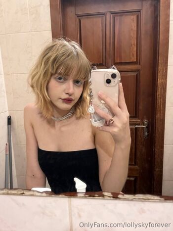 Full leaked Lollyskyforever private onlyfans photo