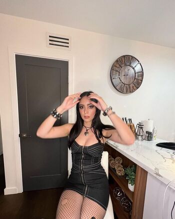 Full leaked Ashley olsen/ private onlyfans photo