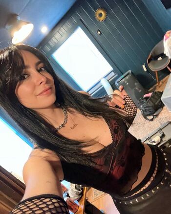Full leaked Lolo private onlyfans photo
