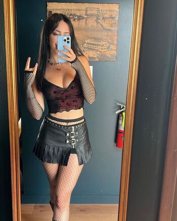 Full leaked Cori/ private onlyfans photo
