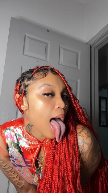 Full leaked Long tongue fetish private onlyfans photo