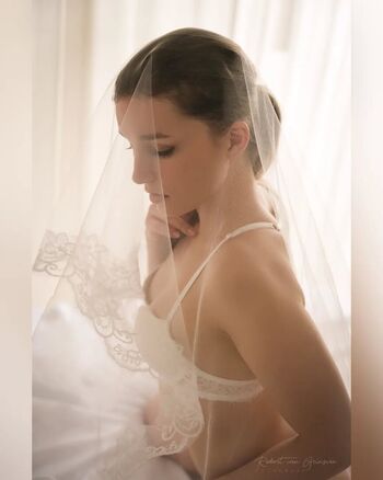 Lonneke Van Der Veen