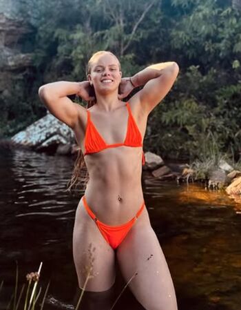Full leaked Loorajj private onlyfans photo