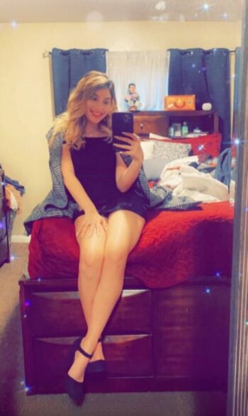 Full leaked Loovee seeniaa private onlyfans photo