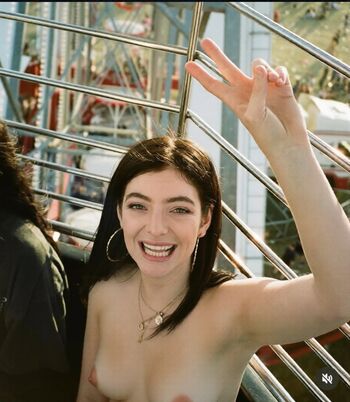 Full leaked Lorde private onlyfans photo