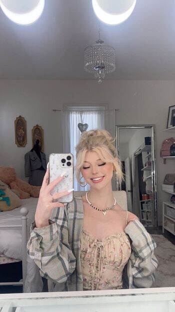 Full leaked Loren gray page private onlyfans photo