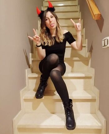 Full leaked Loreniitta private onlyfans photo