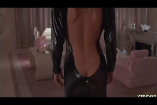 Lori Singer