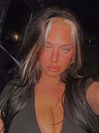 Full leaked Lorna rae private onlyfans photo