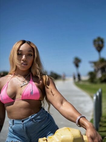 Full leaked Lorraine ward private onlyfans photo