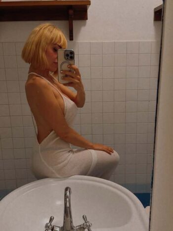 Full leaked Lottie gio private onlyfans photo
