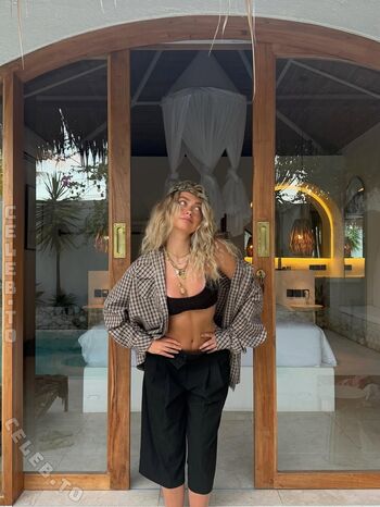 Full leaked Lotty kxa private onlyfans photo