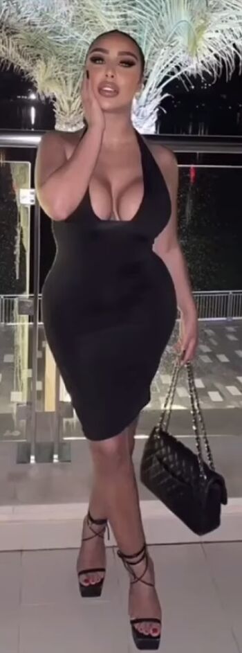 Full leaked Loubna private onlyfans photo